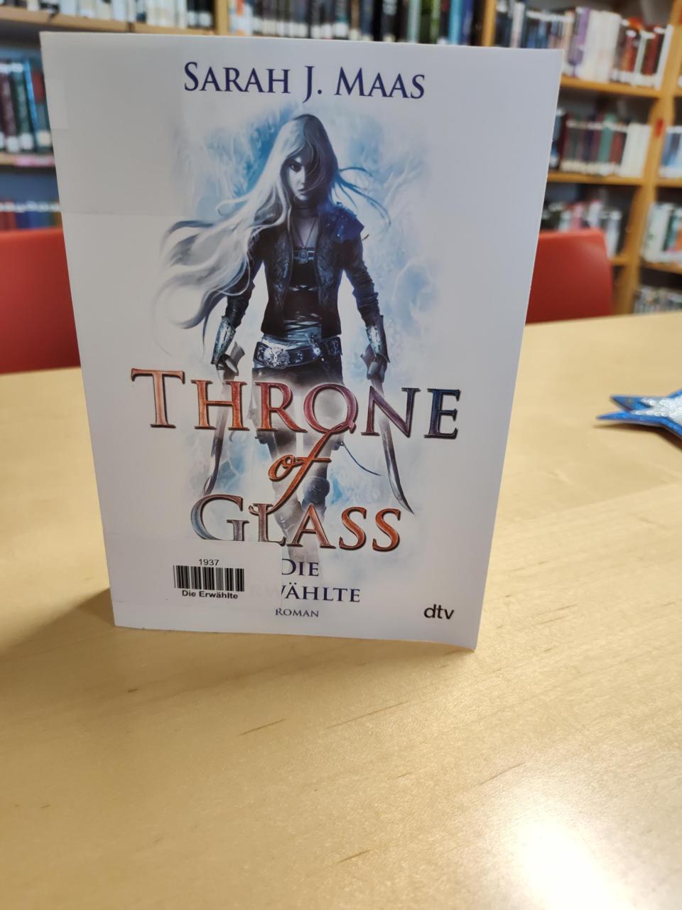 Throne of Glass