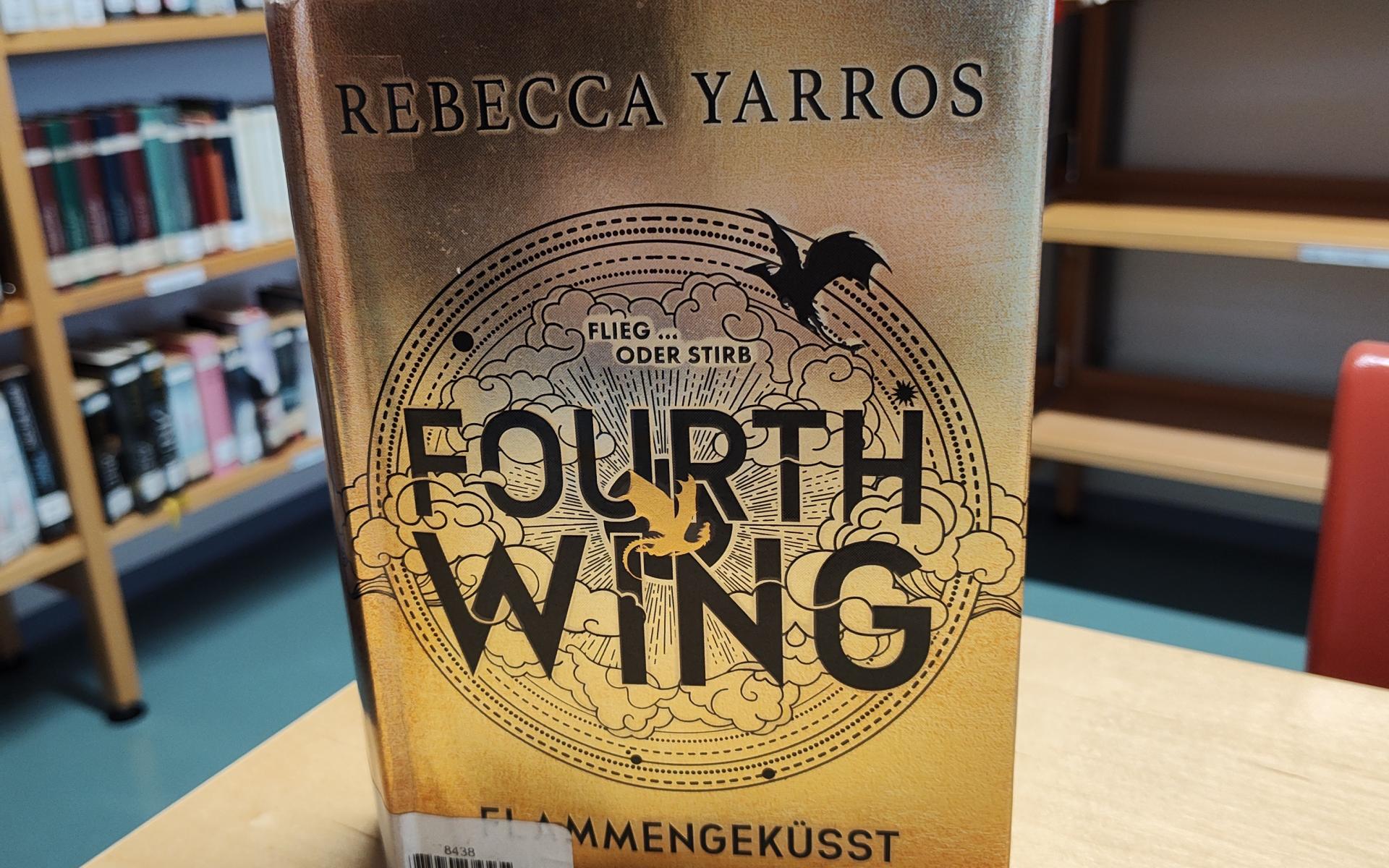 Fourth Wing - Flammengeküsst von Rebecca Yarros
